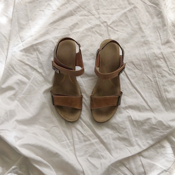 Brown Leather Open Toe Sandal Heels - Picture 7 of 12